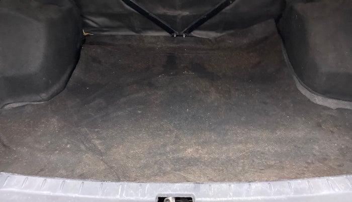 2013 Toyota Etios GD, Diesel, Manual, 96,919 km, Boot Inside