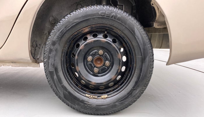 2013 Toyota Etios GD, Diesel, Manual, 96,919 km, Left Rear Wheel