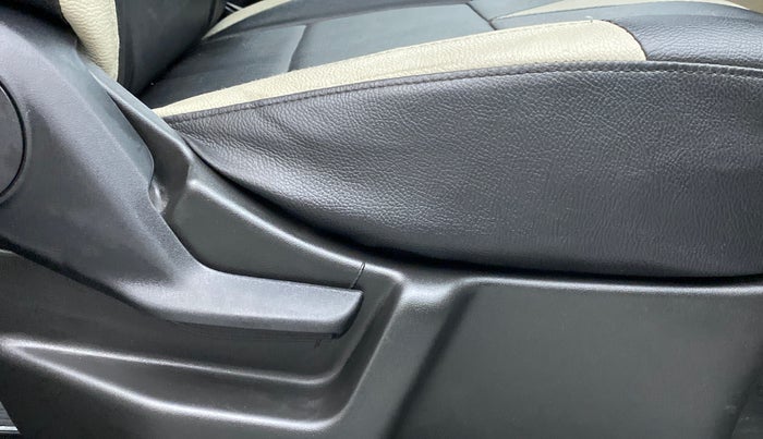 2020 Maruti New Wagon-R VXI 1.0, Petrol, Manual, 7,113 km, Driver Side Adjustment Panel