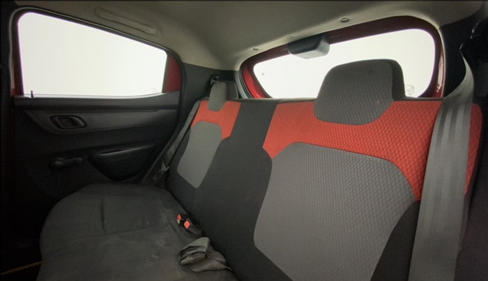 2015 Renault Kwid RXT 0.8, Petrol, Manual, 90,079 km, Right Side Rear Door Cabin