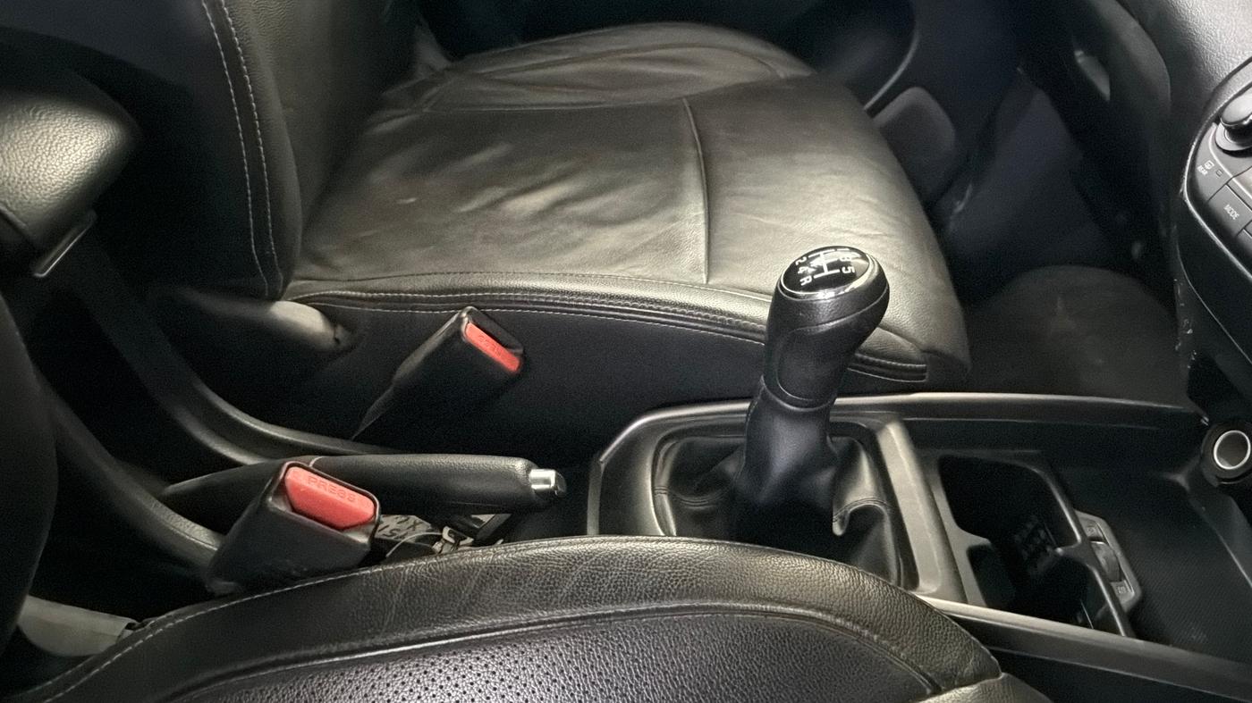 2019 Maruti XL6 ALPHA MT, Petrol, Manual, 77,649 km, Gear Lever