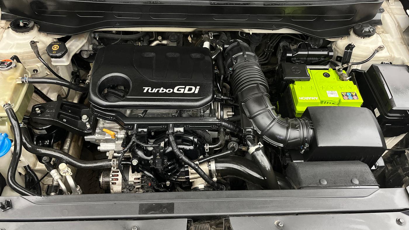 2019 Hyundai VENUE SX 1.0 TURBO, Petrol, Manual, 85,396 km, Engine View