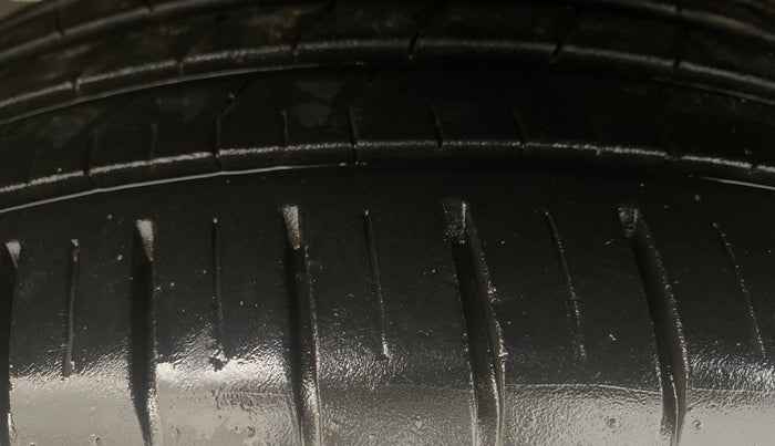 2016 Maruti Baleno ZETA CVT PETROL 1.2, Petrol, Automatic, 37,190 km, Left Front Tyre Tread