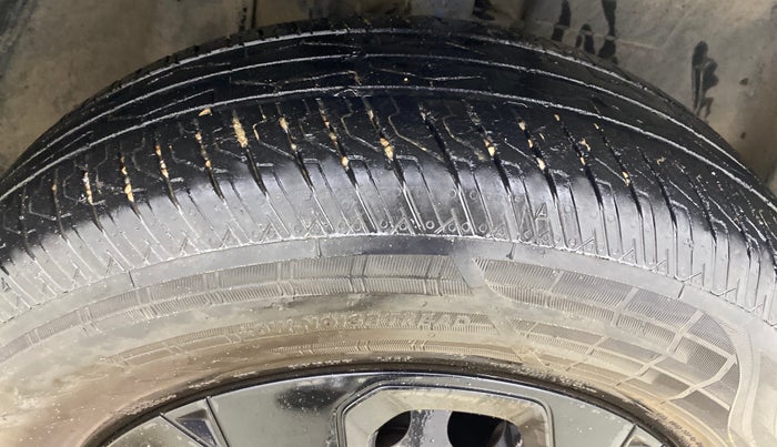 2023 Tata PUNCH ADVENTURE RHYTHM CNG, CNG, Manual, 28,607 km, Right Front Tyre Tread