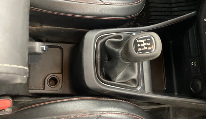 2023 Tata PUNCH ADVENTURE RHYTHM CNG, CNG, Manual, 28,607 km, Gear Lever