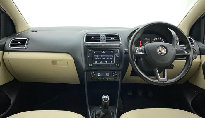 2018 Skoda Rapid STYLE 1.6 MPI, Petrol, Manual, 66,832 km, Dashboard