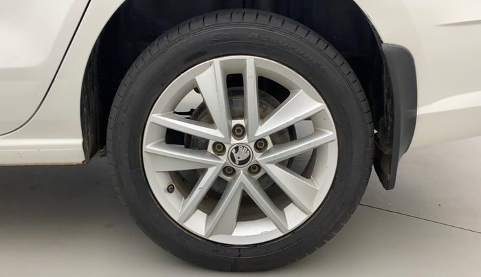 2018 Skoda Rapid STYLE 1.6 MPI, Petrol, Manual, 66,832 km, Left Rear Wheel
