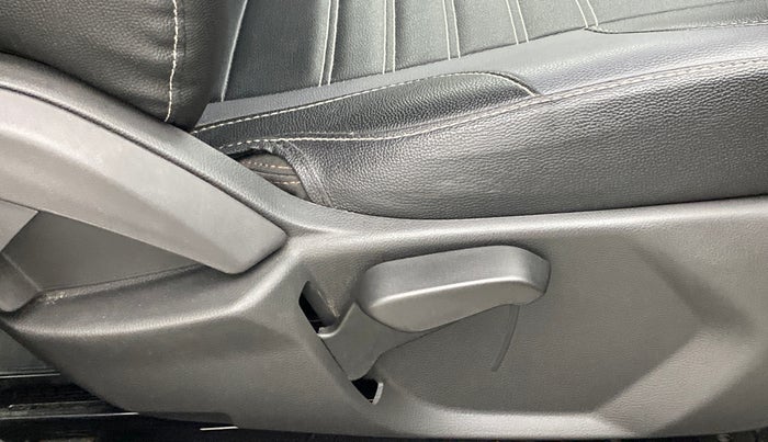 2018 Ford FREESTYLE TITANIUM 1.2 TI-VCT MT, Petrol, Manual, 10,347 km, Driver Side Adjustment Panel
