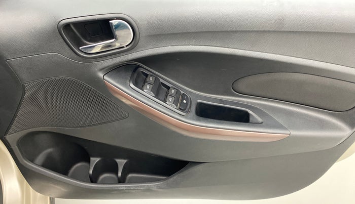 2018 Ford FREESTYLE TITANIUM 1.2 TI-VCT MT, Petrol, Manual, 10,347 km, Driver Side Door Panels Control