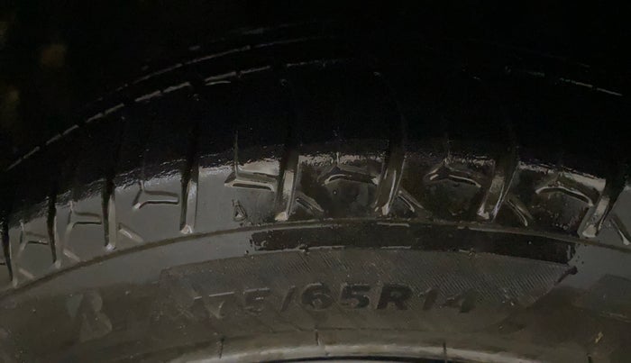 2020 Tata TIGOR XZ PETROL, Petrol, Manual, 85,263 km, Left Front Tyre Tread