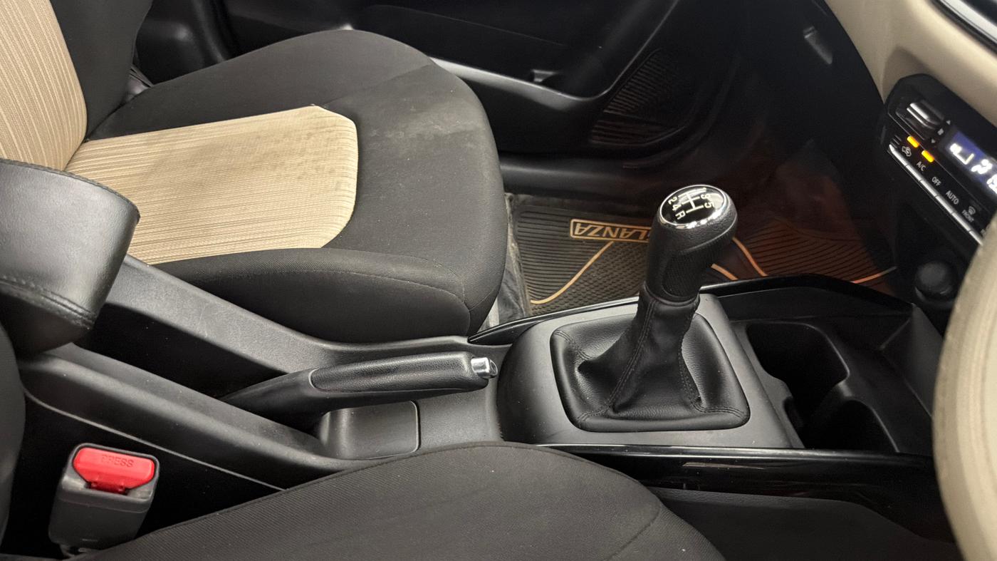 2023 Toyota Glanza G, Petrol, Manual, 50,234 km, Gear Lever
