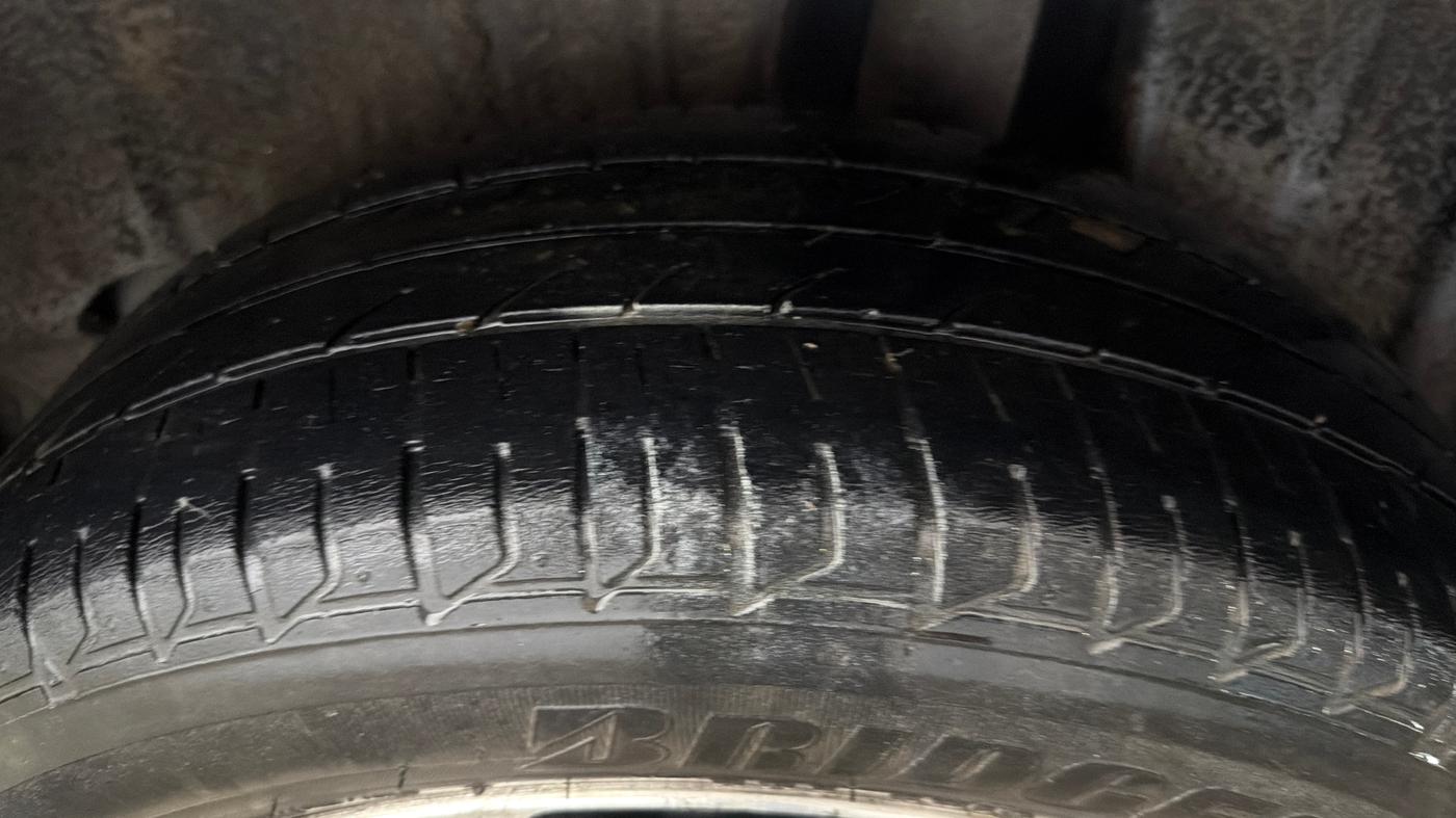 2023 Toyota Glanza G, Petrol, Manual, 50,234 km, Left Rear Tyre Tread
