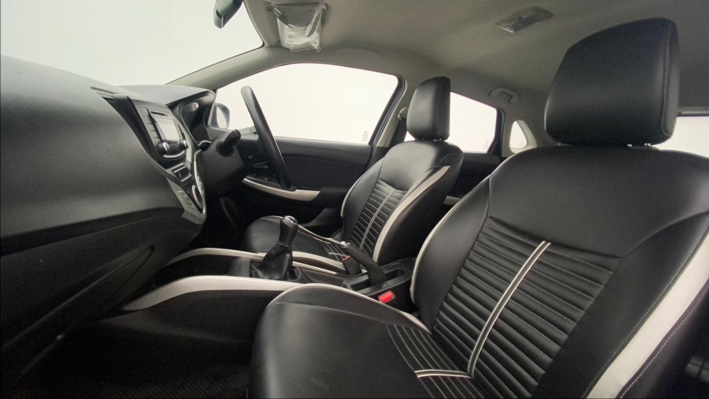2016 Maruti Baleno DELTA PETROL 1.2, Petrol, Manual, 83,694 km, Right Side Front Door Cabin