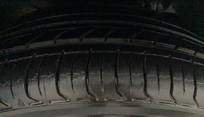 2017 Tata Tiago XZ PETROL, Petrol, Manual, 32,671 km, Left Front Tyre Tread