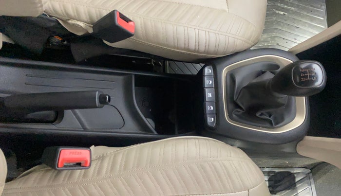 2019 Hyundai NEW SANTRO ASTA MT, Petrol, Manual, 31,054 km, Gear Lever