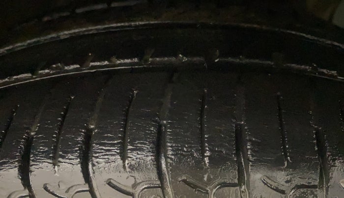 2019 Hyundai NEW SANTRO ASTA MT, Petrol, Manual, 31,054 km, Right Front Tyre Tread