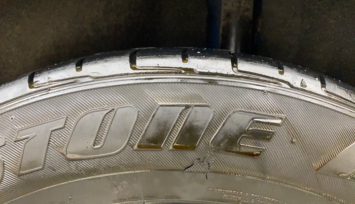 2020 Ford Ecosport TITANIUM 1.5L DIESEL, Diesel, Manual, 1,00,107 km, Left Rear Tyre Tread