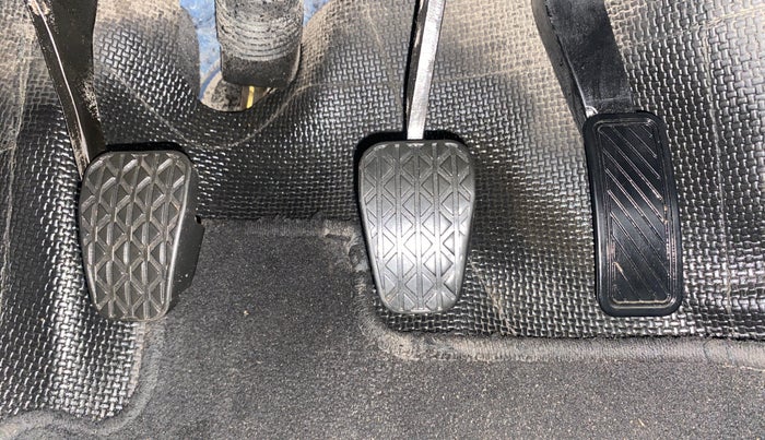 2020 Ford Ecosport TITANIUM 1.5L DIESEL, Diesel, Manual, 1,00,107 km, Pedals