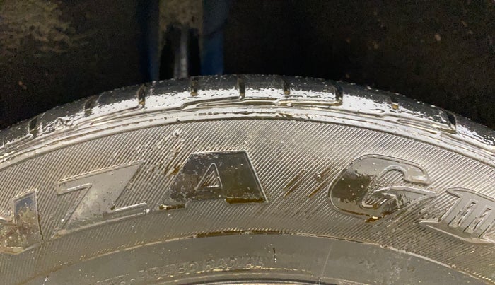 2020 Ford Ecosport TITANIUM 1.5L DIESEL, Diesel, Manual, 1,00,107 km, Right Rear Tyre Tread