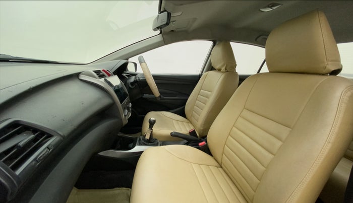 2013 Honda City 1.5L I-VTEC CORPORATE MT, Petrol, Manual, 1,13,194 km, Right Side Front Door Cabin