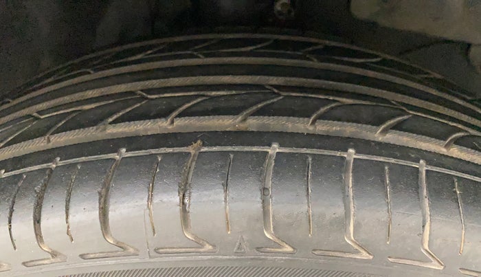 2013 Honda City 1.5L I-VTEC CORPORATE MT, Petrol, Manual, 1,13,194 km, Right Front Tyre Tread