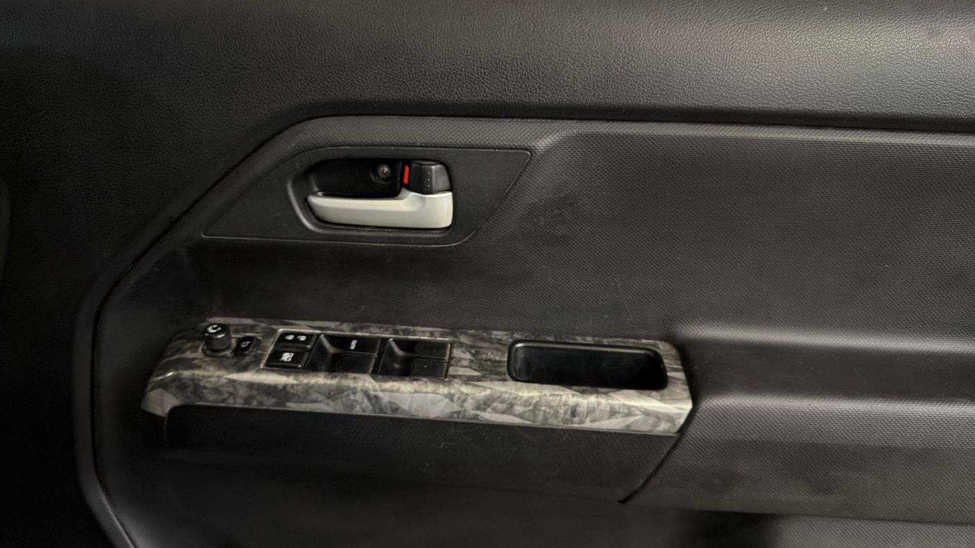 2019 Maruti New Wagon-R ZXI 1.2, Petrol, Manual, 44,786 km, Driver Side Door Panels Control