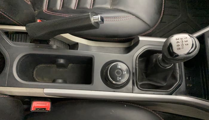 2018 Tata NEXON XM PETROL, CNG, Manual, 1,20,081 km, Gear Lever