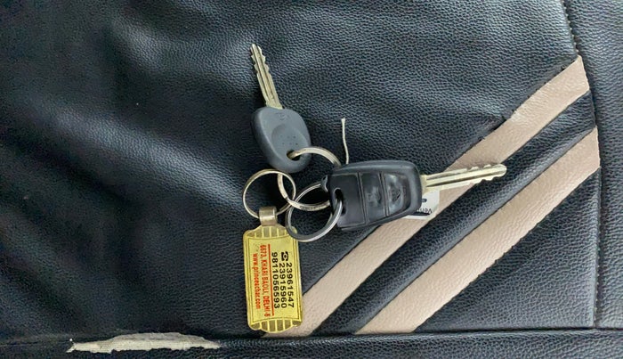 2015 Hyundai Grand i10 SPORTZ 1.2 KAPPA VTVT, Petrol, Manual, 86,970 km, Key Close Up