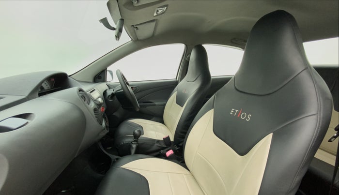 2012 Toyota Etios GD, Diesel, Manual, 82,993 km, Right Side Front Door Cabin