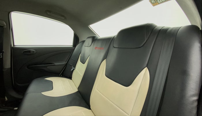 2012 Toyota Etios GD, Diesel, Manual, 82,993 km, Right Side Rear Door Cabin