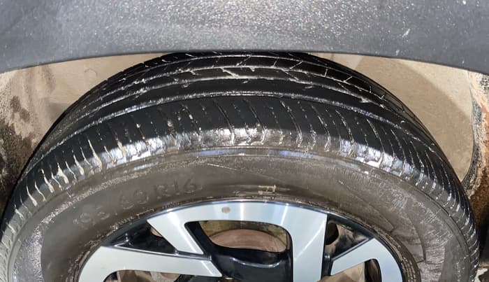 2023 Nissan MAGNITE XV TURBO, Petrol, Manual, 22,930 km, Left Front Tyre Tread