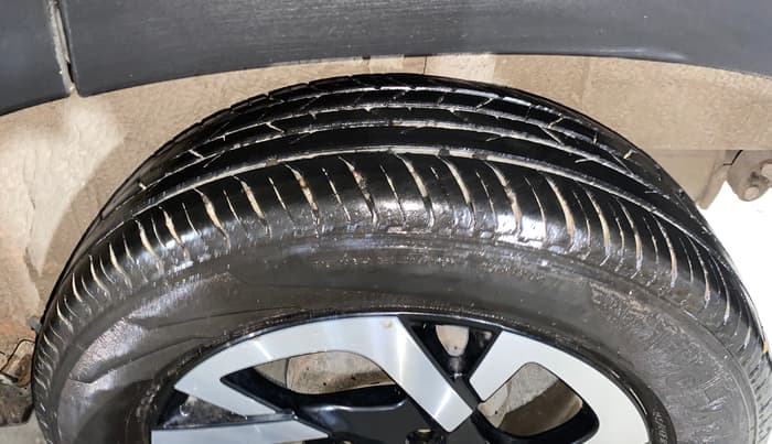 2023 Nissan MAGNITE XV TURBO, Petrol, Manual, 22,930 km, Left Rear Tyre Tread