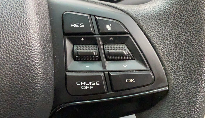 2019 Mahindra MARAZZO M8 7 STR, Diesel, Manual, 13,234 km, Cruise Control