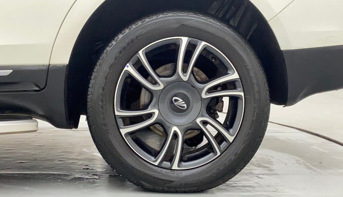 2019 Mahindra MARAZZO M8 7 STR, Diesel, Manual, 13,234 km, Left Rear Wheel