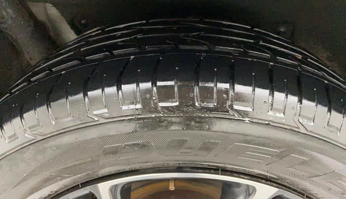 2019 Mahindra MARAZZO M8 7 STR, Diesel, Manual, 13,234 km, Right Rear Tyre Tread