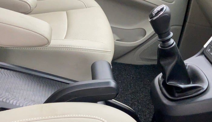 2019 Mahindra MARAZZO M8 7 STR, Diesel, Manual, 13,234 km, Gear Lever