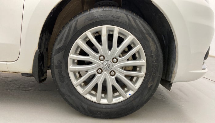 2021 Maruti Dzire ZXI, Petrol, Manual, 60,143 km, Right Front Wheel