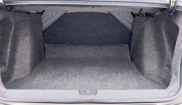 2017 Honda City VX CVT PETROL, Petrol, Automatic, 27,305 km, Boot Inside