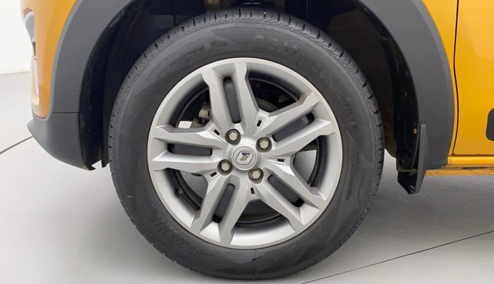 2021 Renault TRIBER RXZ AMT, Petrol, Automatic, 8,049 km, Left Front Wheel
