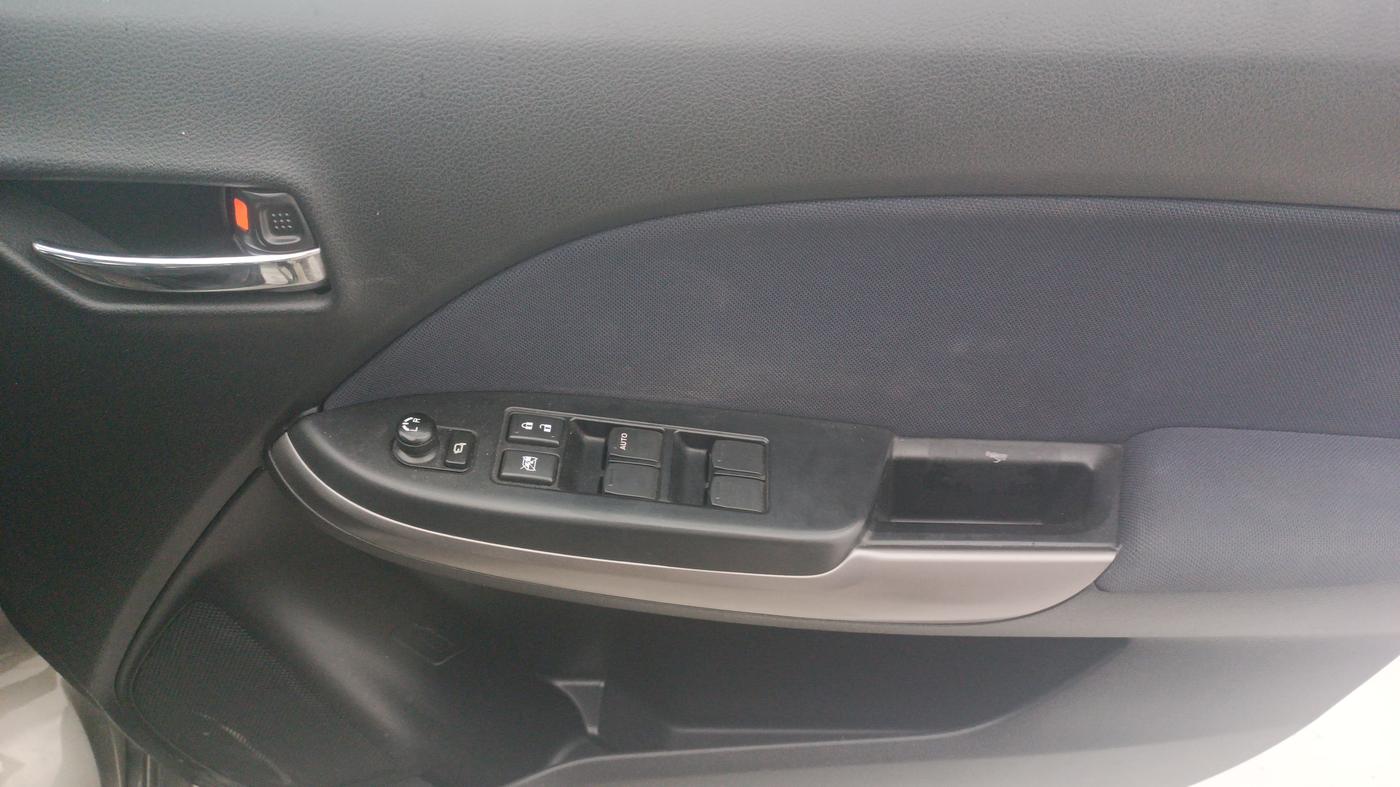 2019 Maruti Baleno ZETA CVT PETROL 1.2, Petrol, Automatic, 36,862 km, Driver Side Door Panels Control