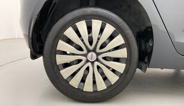 2021 Tata ALTROZ XT DIESEL, Diesel, Manual, 67,177 km, Right Rear Wheel