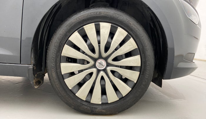 2021 Tata ALTROZ XT DIESEL, Diesel, Manual, 67,177 km, Right Front Wheel