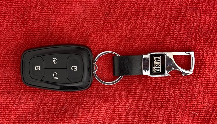 2021 Tata ALTROZ XT DIESEL, Diesel, Manual, 67,177 km, Key Close Up