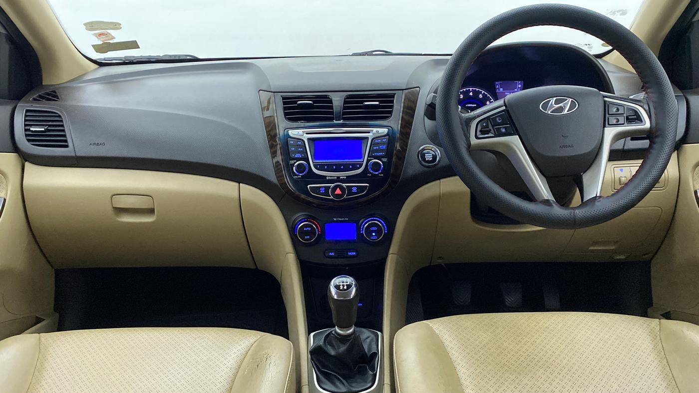 2011 Hyundai Verna FLUIDIC 1.6 SX VTVT OPT, Petrol, Manual, 78,381 km, Dashboard