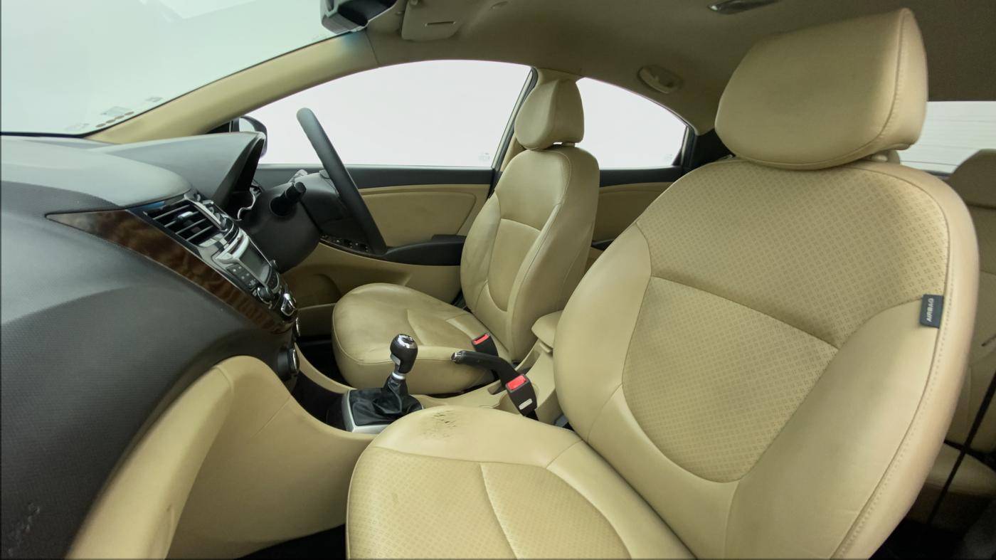 2011 Hyundai Verna FLUIDIC 1.6 SX VTVT OPT, Petrol, Manual, 78,381 km, Right Side Front Door Cabin