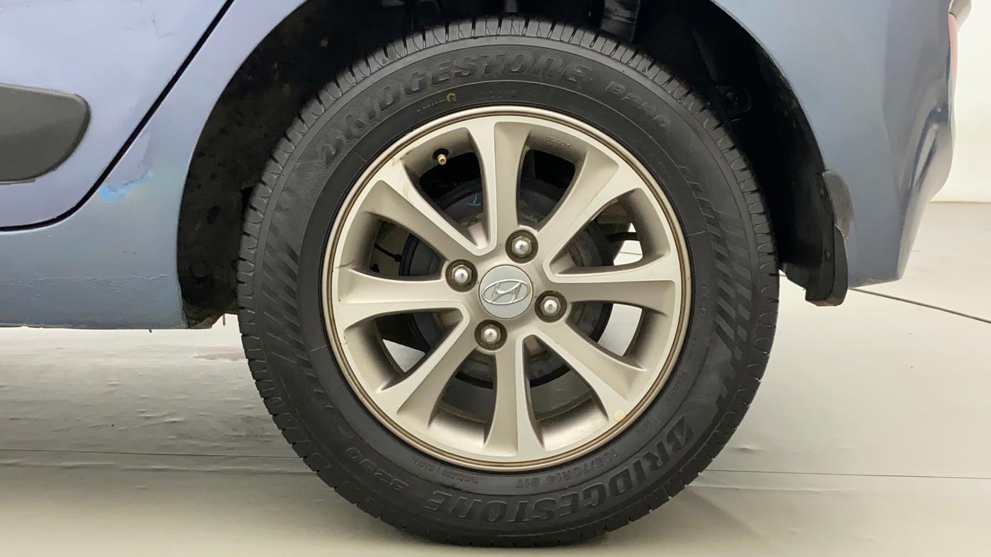 2016 Hyundai Grand i10 ASTA (O) 1.2 KAPPA VTVT, CNG, Manual, 70,815 km, Left Rear Wheel