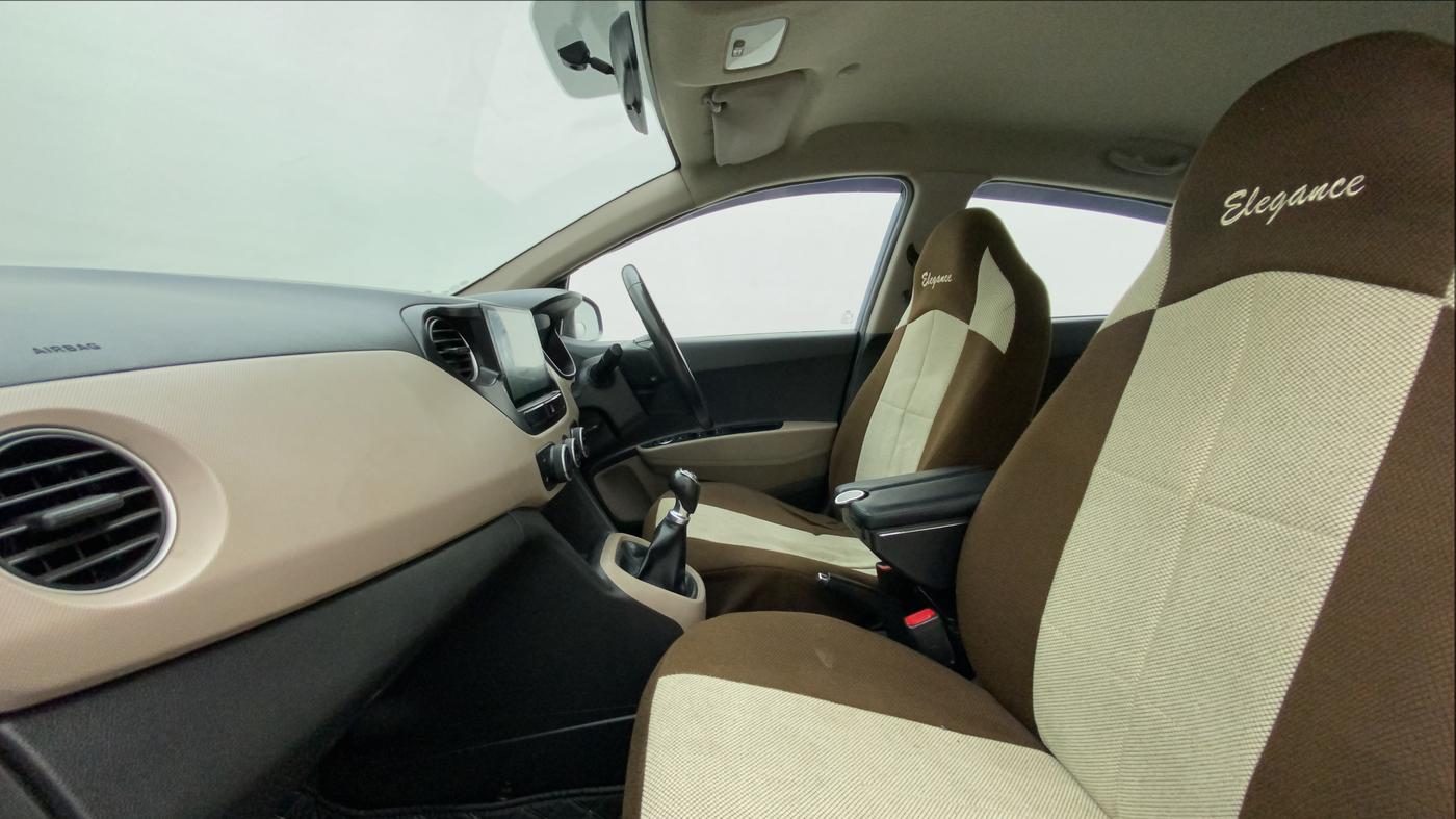 2016 Hyundai Grand i10 ASTA (O) 1.2 KAPPA VTVT, CNG, Manual, 70,815 km, Right Side Front Door Cabin