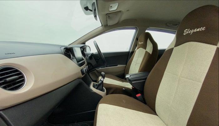 2016 Hyundai Grand i10 ASTA (O) 1.2 KAPPA VTVT, CNG, Manual, 70,815 km, Right Side Front Door Cabin