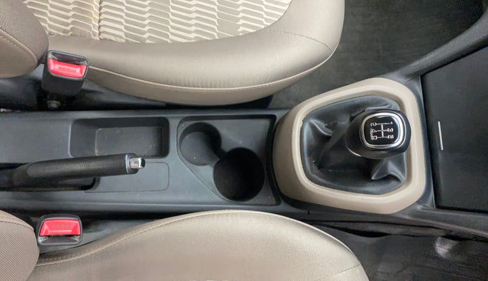 2018 Hyundai Xcent SX 1.2, Petrol, Manual, 97,431 km, Gear Lever