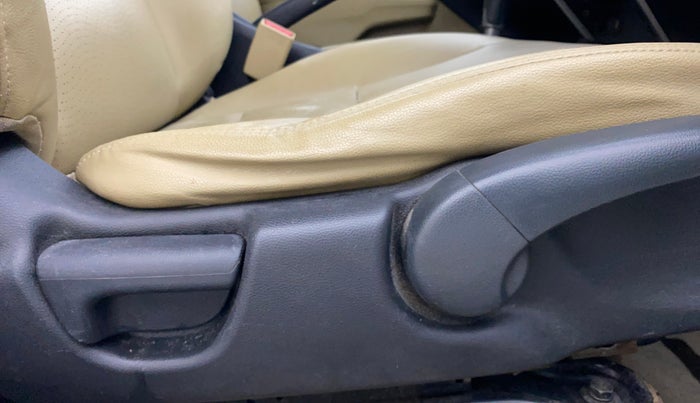 2017 Honda City 1.5L I-VTEC ZX CVT, Petrol, Automatic, 1,19,914 km, Driver Side Adjustment Panel